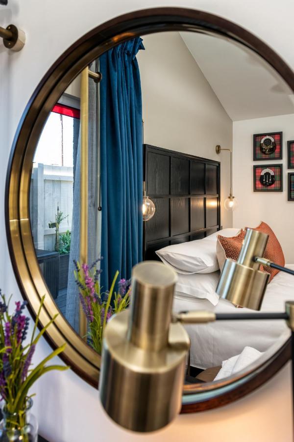 Relax In Super Size Copper Tub - 2 Bedroom Villa อินเวอร์เนส ภายนอก รูปภาพ