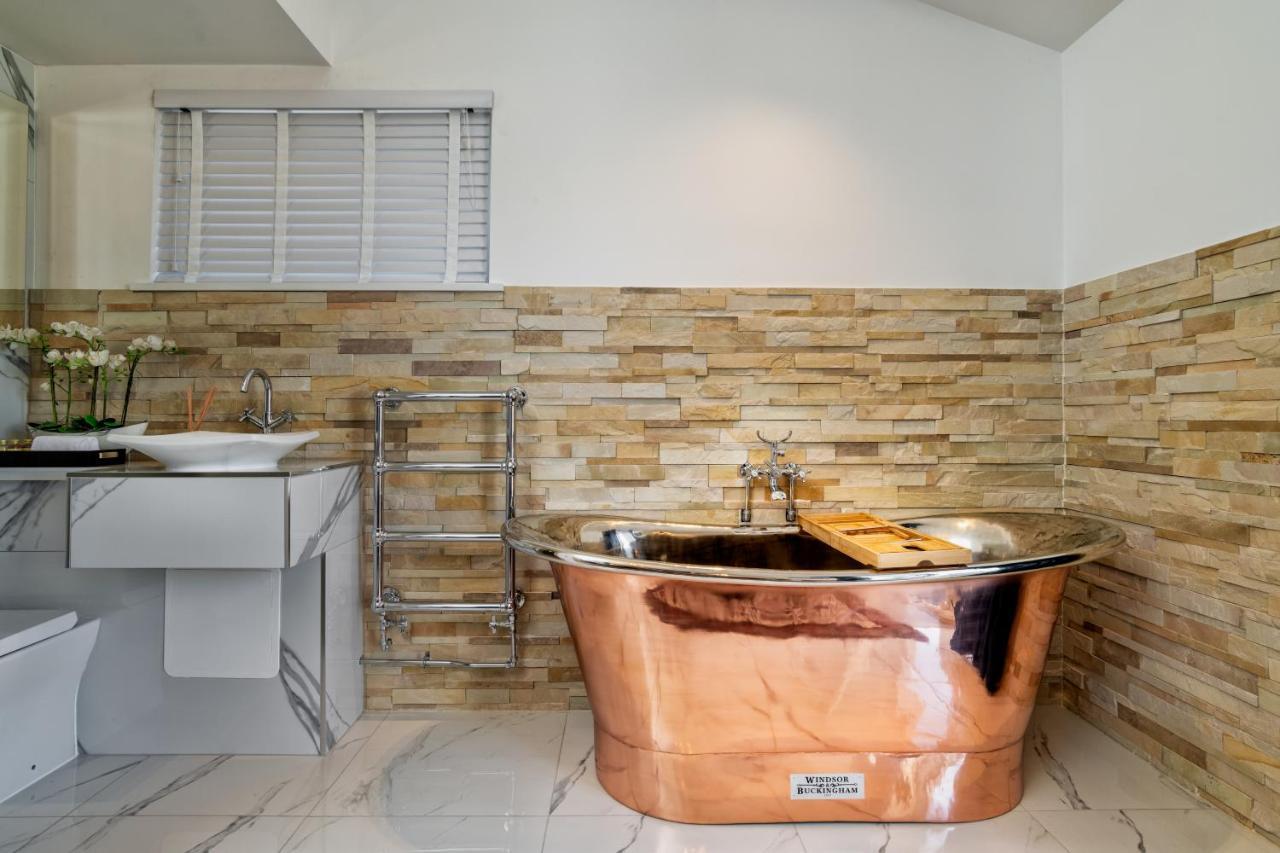 Relax In Super Size Copper Tub - 2 Bedroom Villa อินเวอร์เนส ภายนอก รูปภาพ
